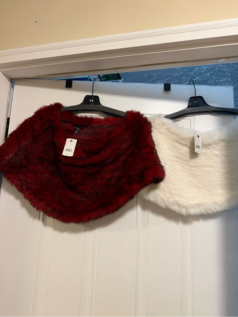 Faux Fur Shoulder Wrap in Burgundy or Ivory